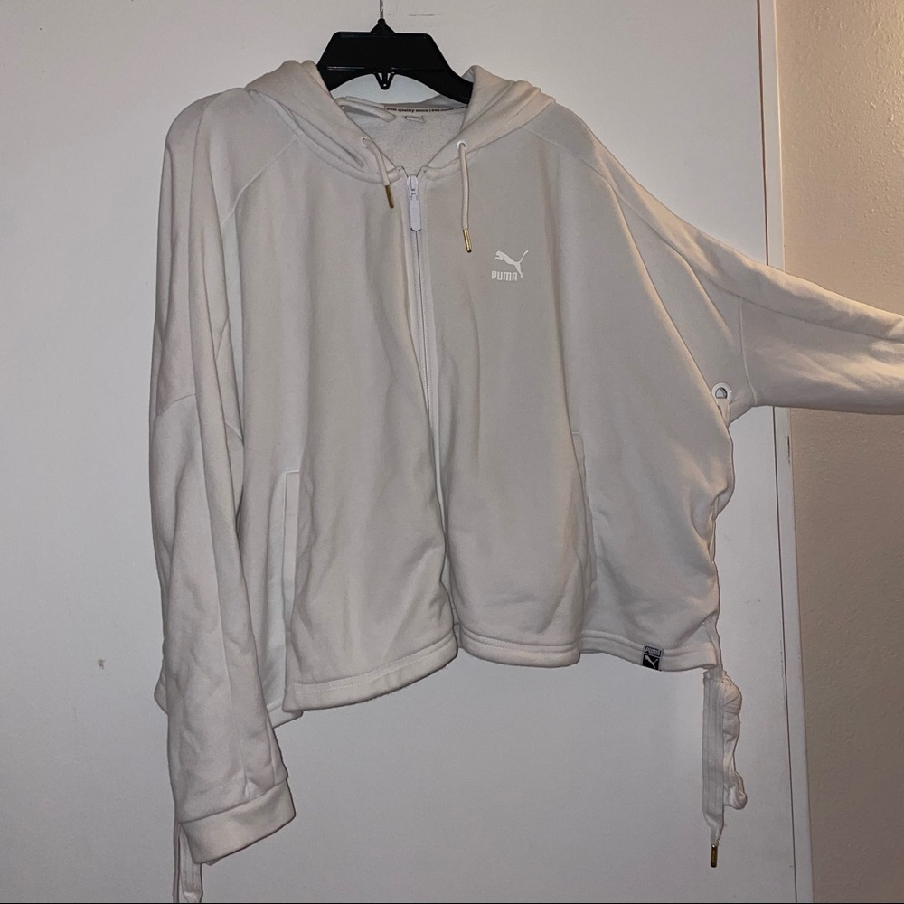 PUMA SIZE S WHITE JACKET GOOD CONDITION